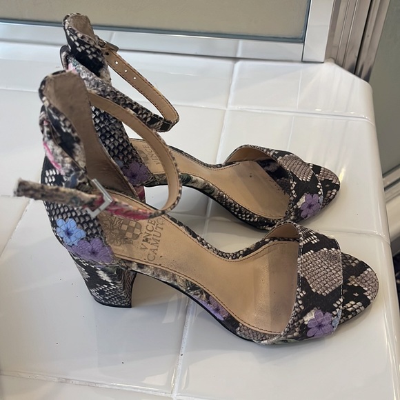 Snakeskin heel - Picture 2 of 6